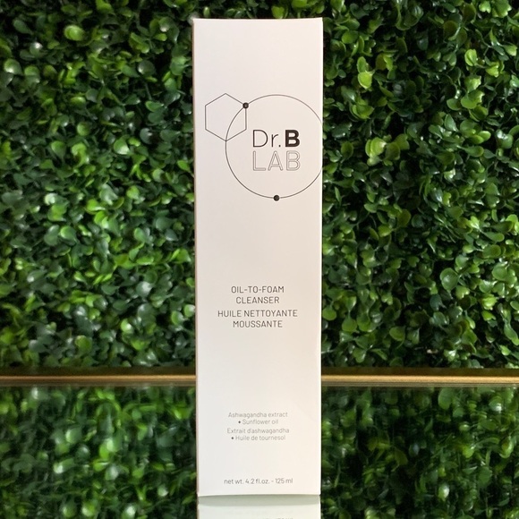 Dr. B Lab Oil To Foam Cleanser | NEW | Dr Brandt - Picture 2 of 10